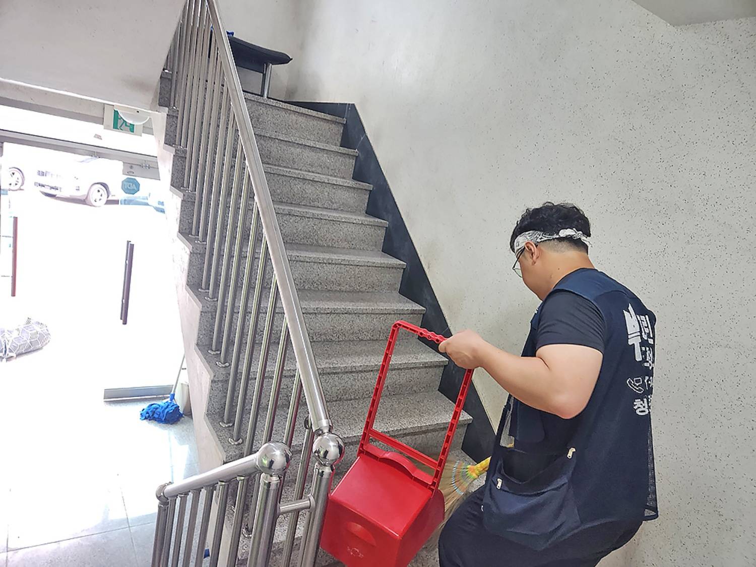 사무실전체청소마무리장면7