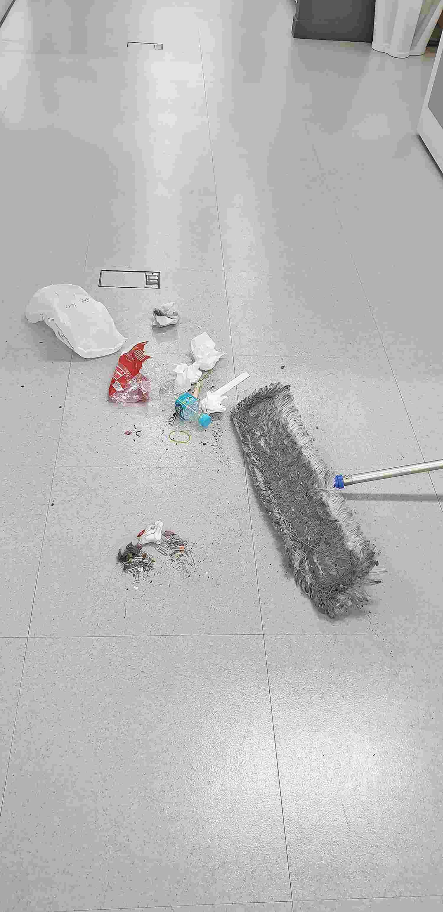 위생 소독 작업 모습
