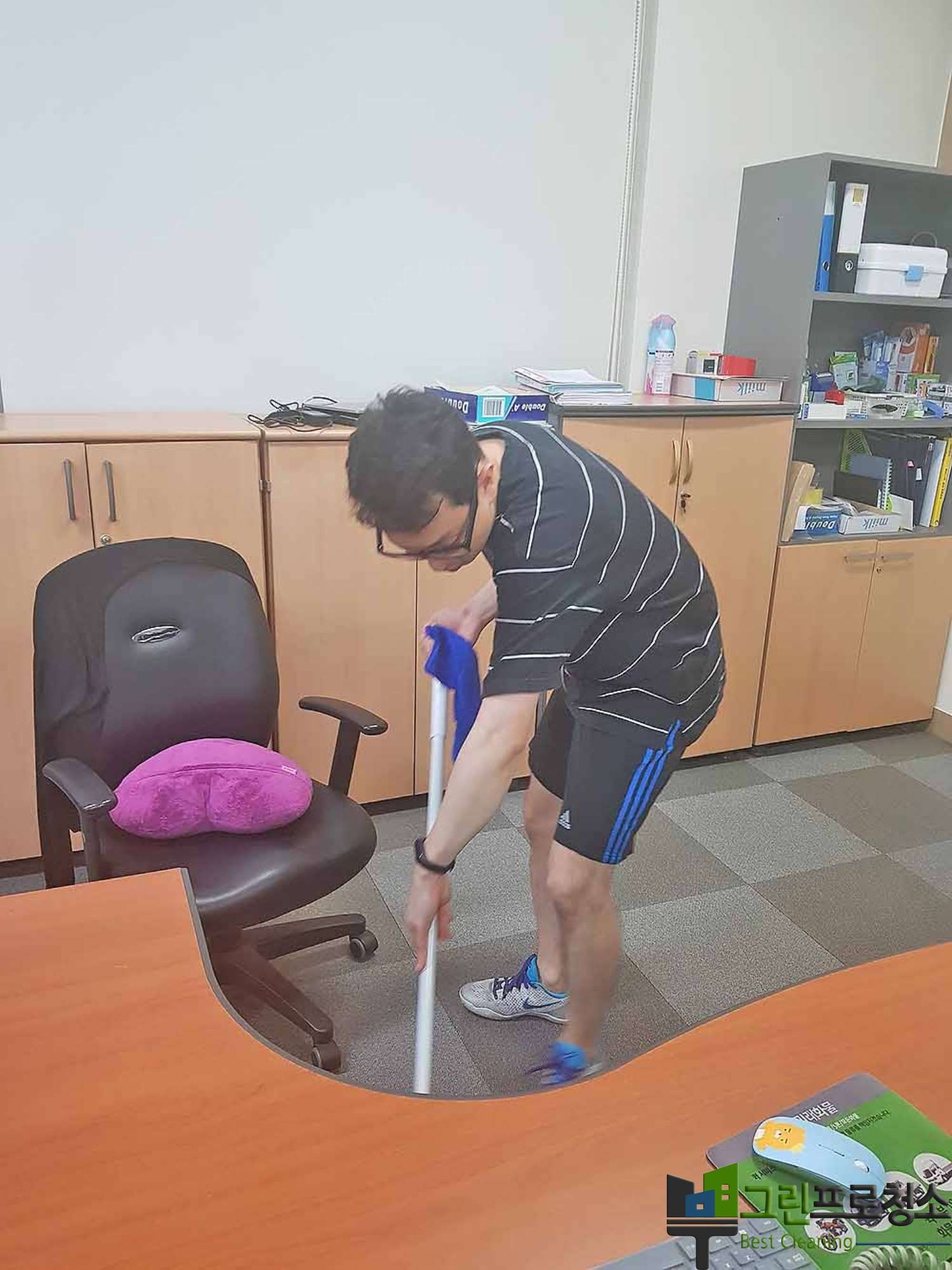 청소 인력 팀워크 이미지